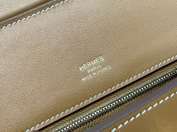 Her*mes bag B0113-200