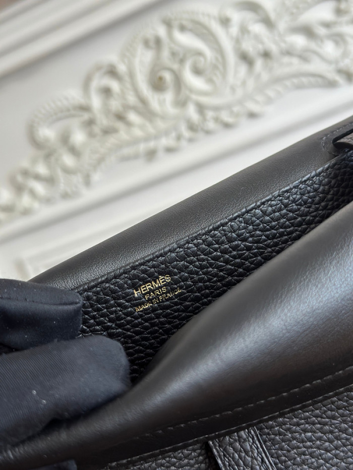 Her*mes bag B0113-214