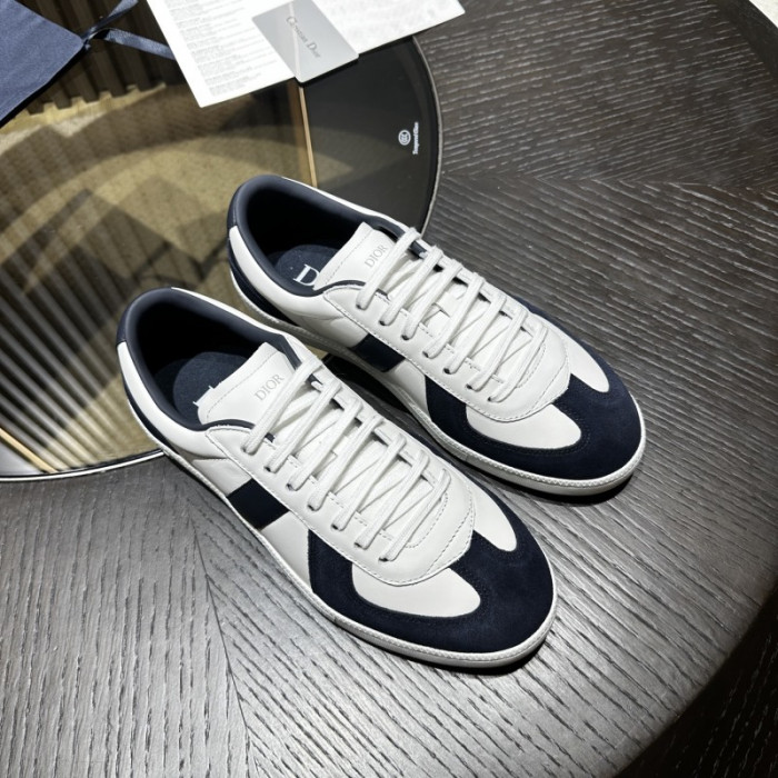 D10R SHOES B01 D896-182