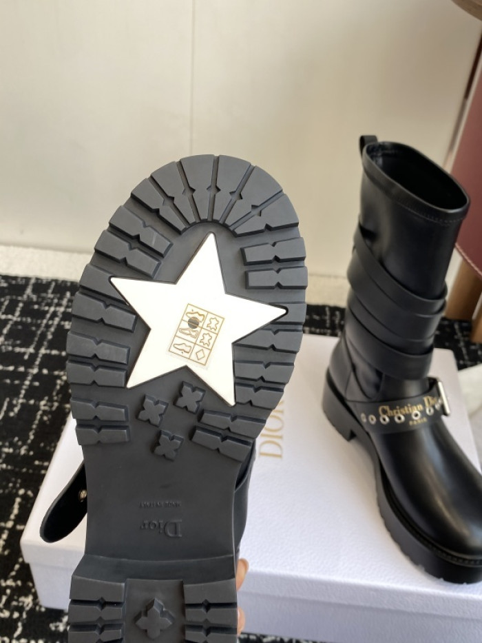 D10R Boots D897-173