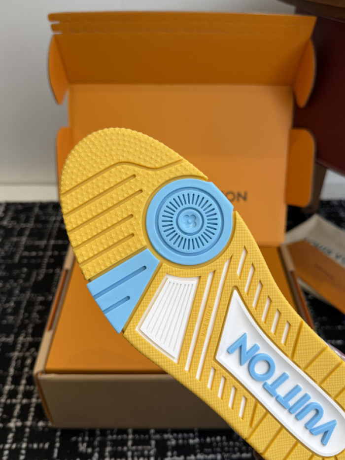 1V TRAINER 1V0425-548