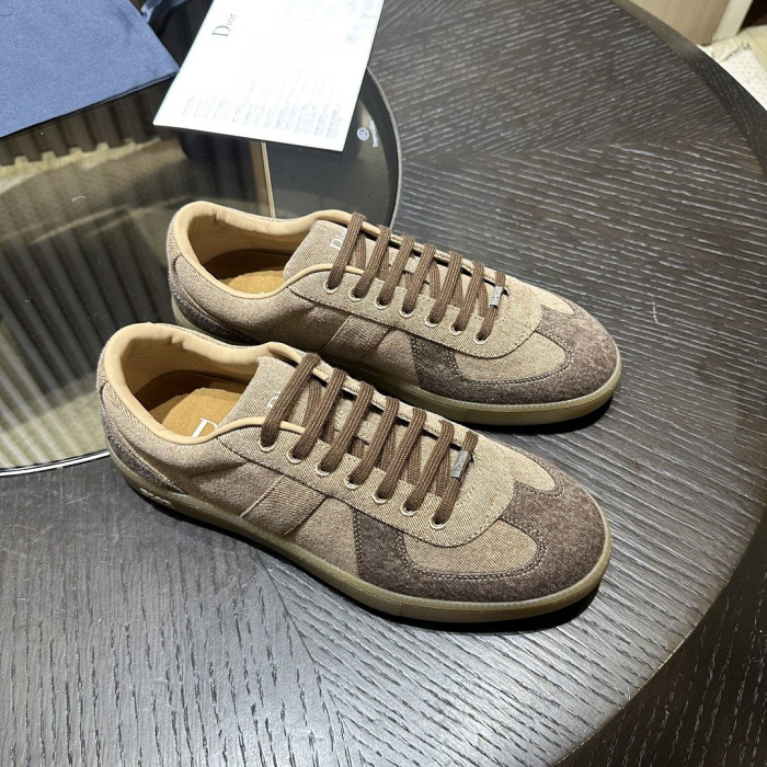 D10R SHOES B01 D896-193