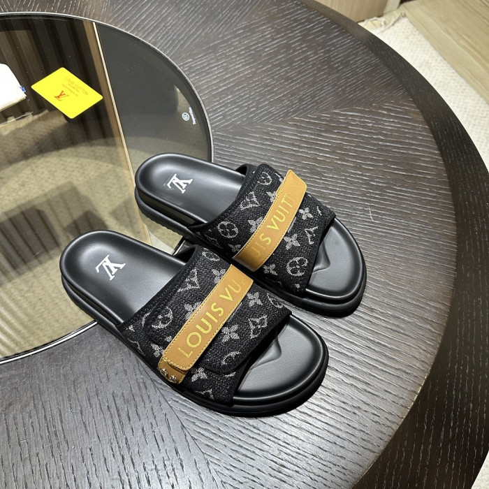 1*V SLIPPERS 11V0107-117