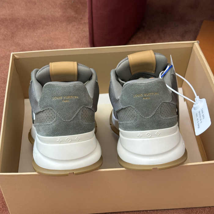 1V SHOES 1VS82