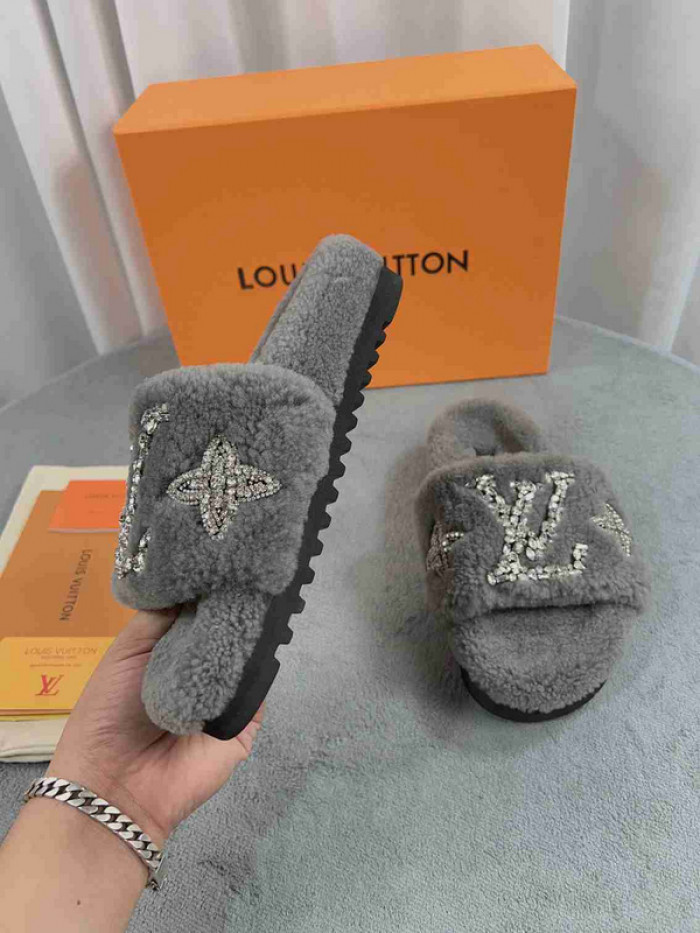 1*V SLIPPERS 11V0107-011