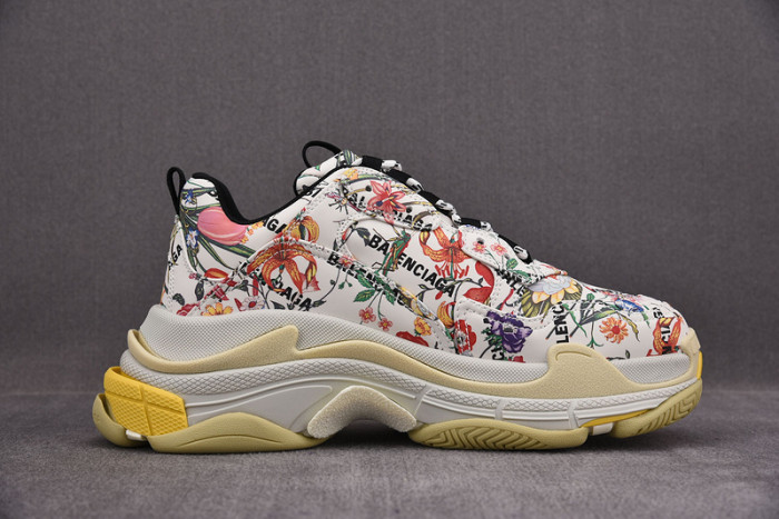 BLCG Sneaker Triple.s Sneakers BL520012365