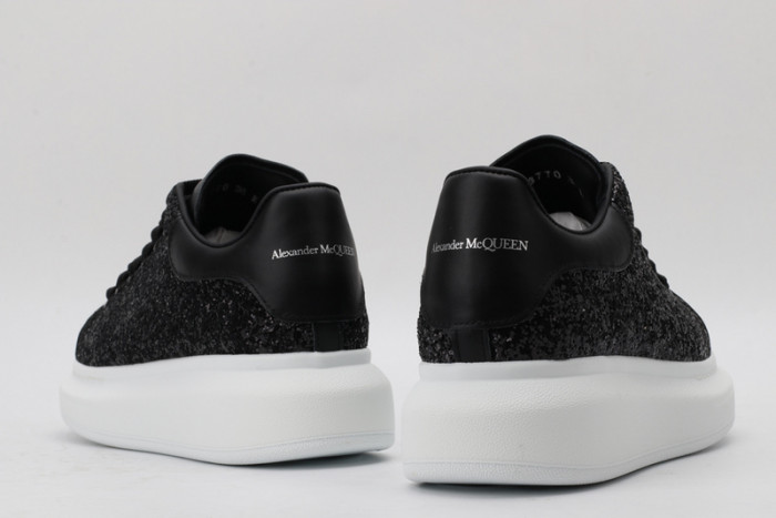 A1exa*der Mcqv*en SNEAKERS MC5563-052