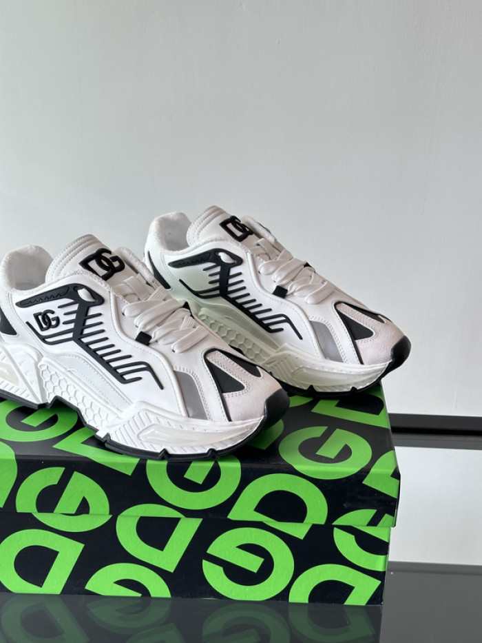 D.G. Sneakers DG210-196