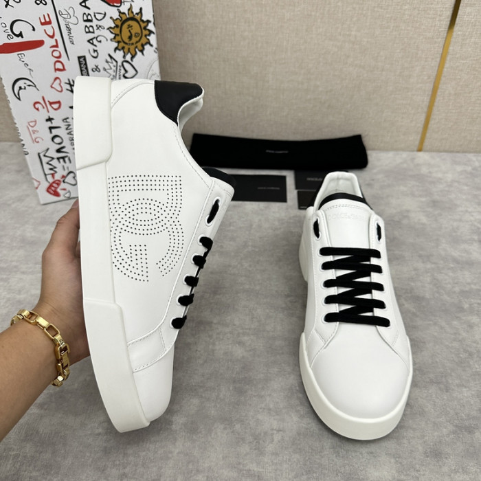 D.G. Sneakers DG210-220