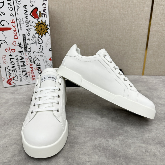 D.G. Sneakers DG210-224