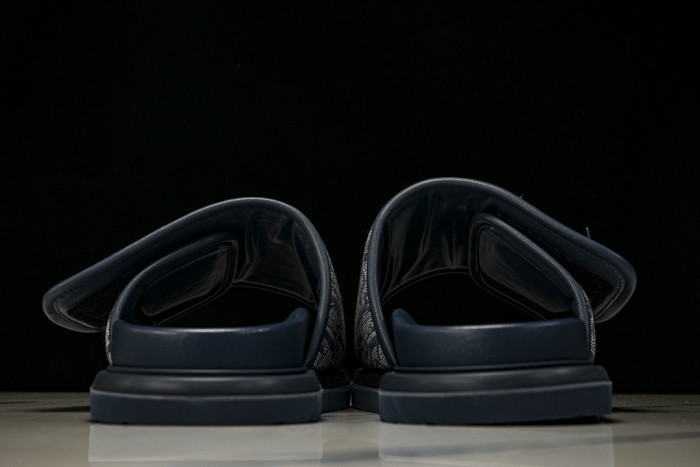 D10r SLIPPERS DS258-086