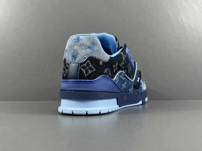 1V SNEAKERS 1V0425-018