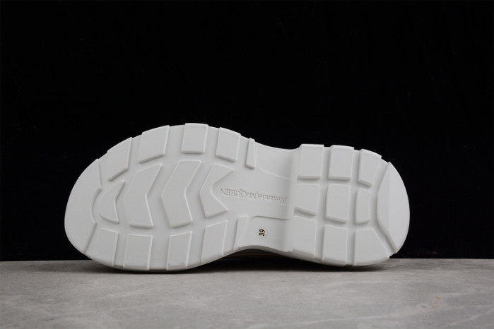A1exa*der Mcqv*en SNEAKERS