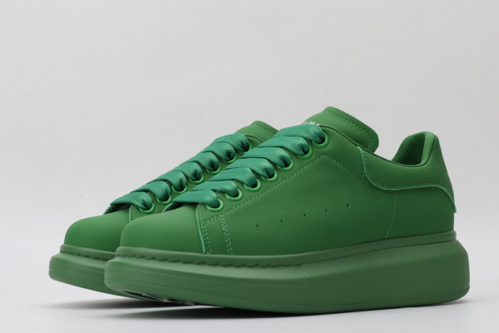 A1exa*der Mcqv*en SNEAKERS