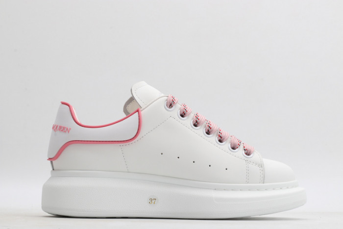 A1exa*der Mcqv*en SNEAKERS MC5563-028