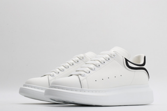 A1exa*der Mcqv*en SNEAKERS MC5563-061
