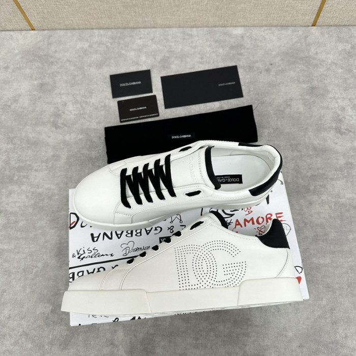D.G. Sneakers DG210-220