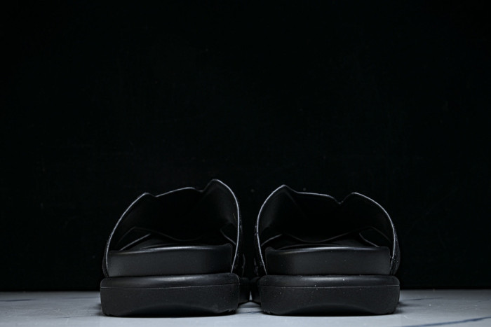 1*V SLIPPERS 11V0107-123