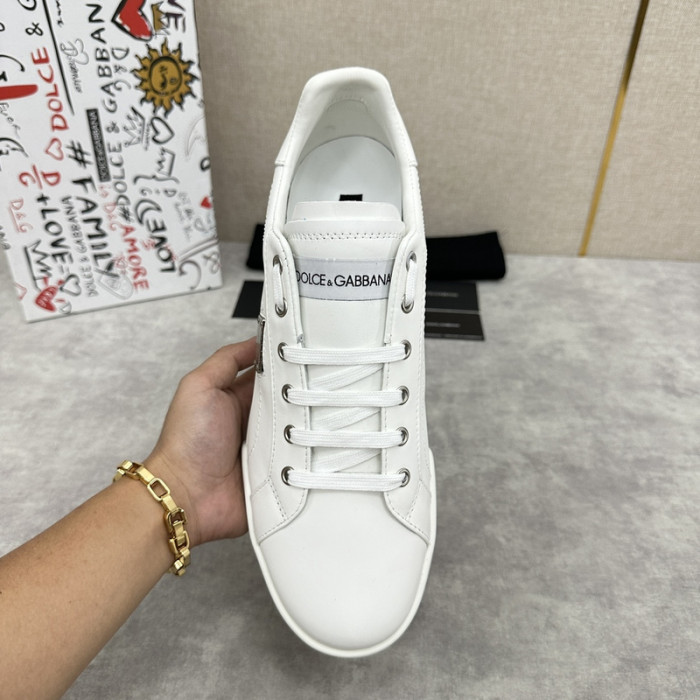 D.G. Sneakers DG210-224