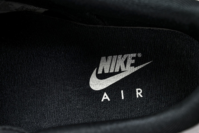 Nike Air Force 1 Low Retro QS 