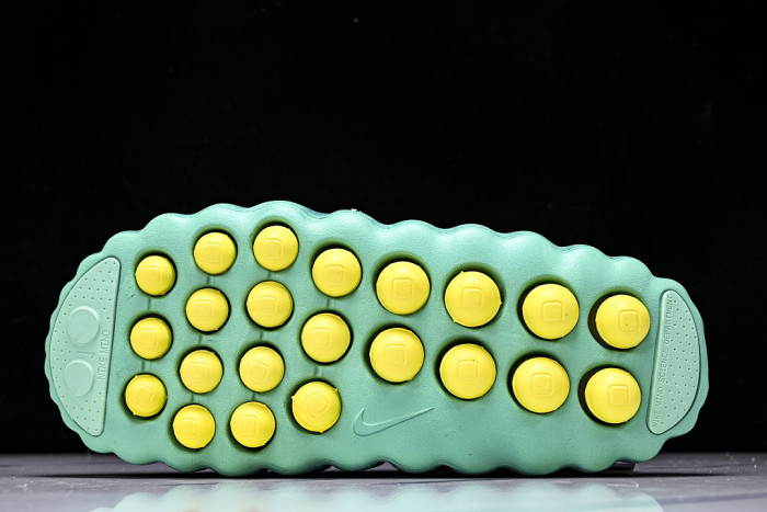 Nike Mind 001 