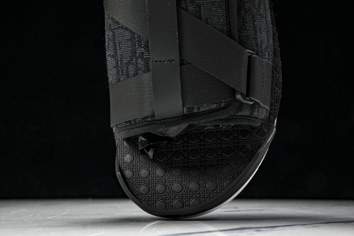 D10r SLIPPERS DS258-075