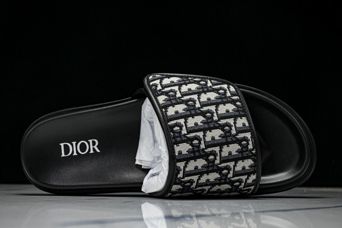D10r SLIPPERS DS258-080