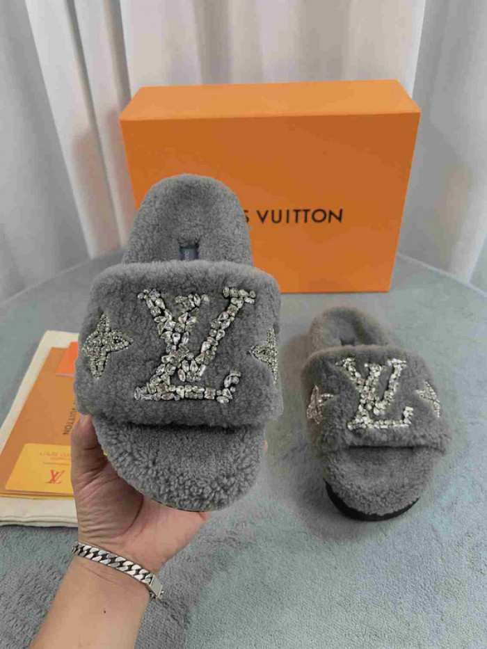 1*V SLIPPERS 11V0107-011