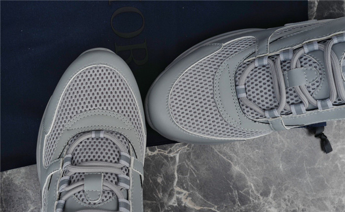 D10R B22 TRAINER SNEAKER 002-2555