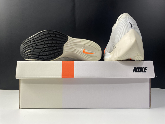 nike zoomx vaporfly next 2 white black dh9276-100