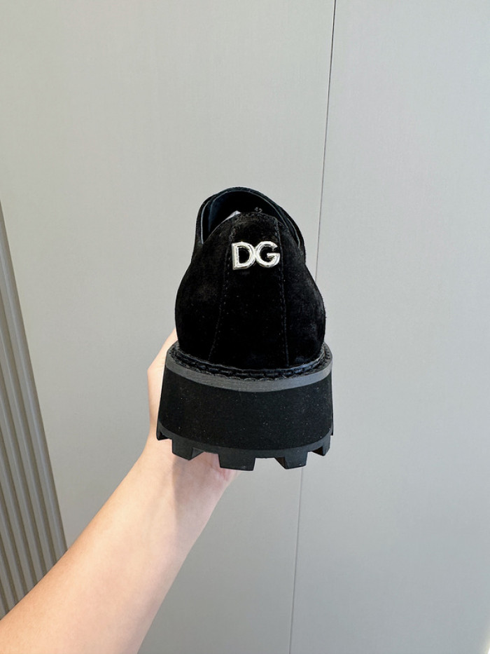 D.G. Sneakers DG210-217
