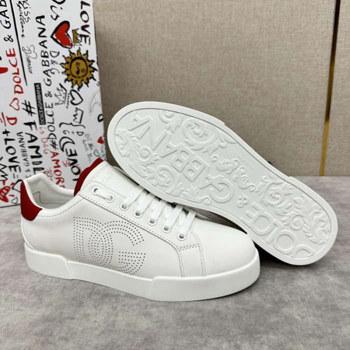 D.G. Sneakers DG210-221