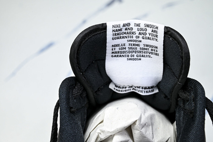 Nike Air Force 1 Low Retro QS 