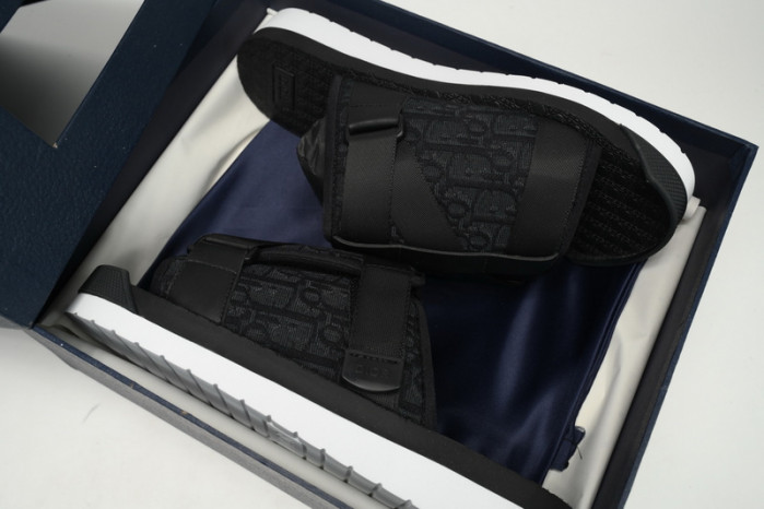 DIOR SLIPPERS