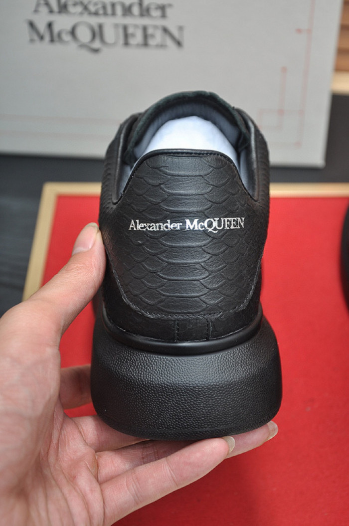A1EXANDER M*QUEEN SNEAKERS WHGP7-101