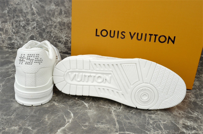 1V SNEAKERS 1V0425-094