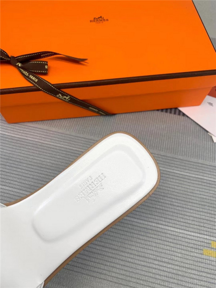 He*mes Slide CU526-2139