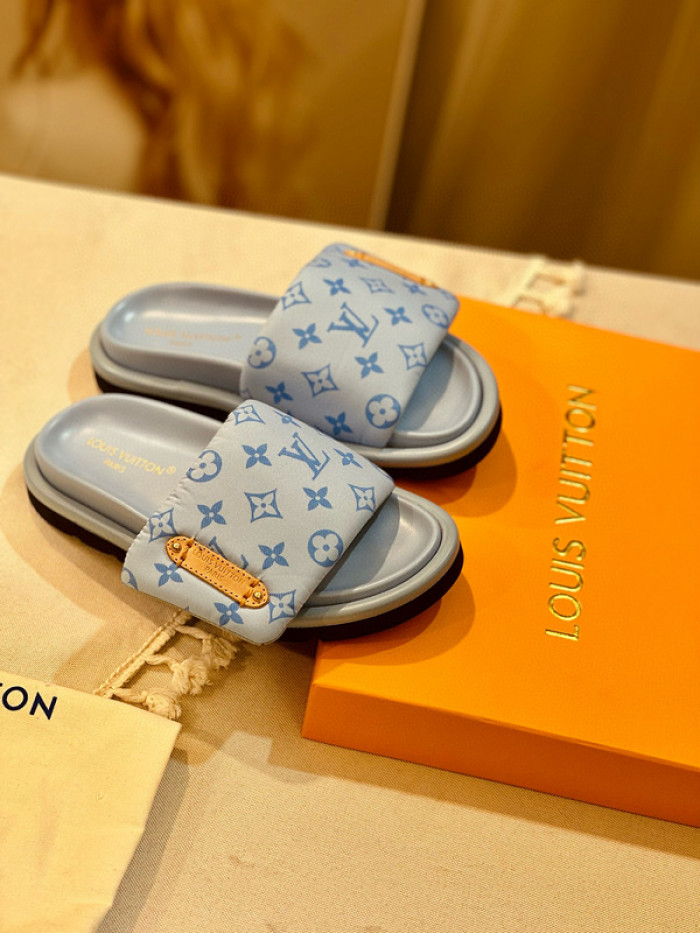 1*V SLIPPERS 11V0107-059