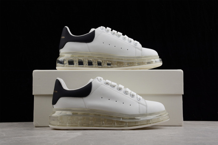 A1exa*der Mcqv*en SNEAKERS