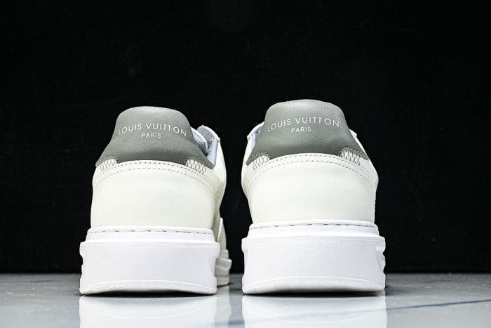 1V SHOES 1VS04