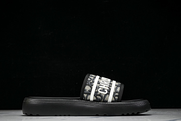 D10r SLIPPERS DS258-097