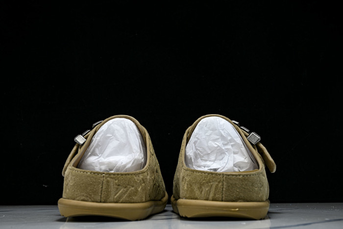 1*V SLIPPERS 11V0107-095