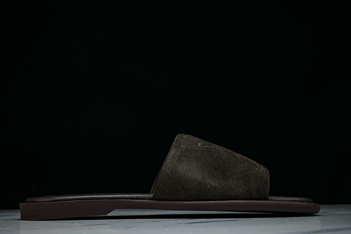 1*V SLIPPERS 11V0107-147