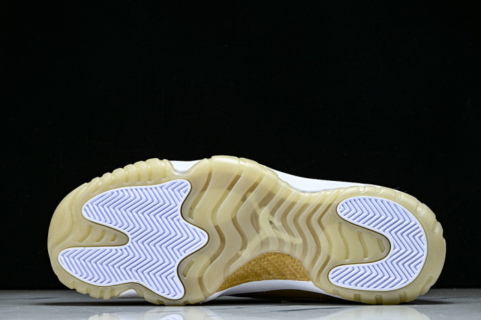 Air Jordan 11 Retro Low 