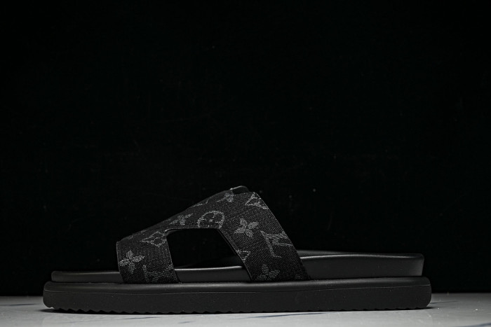 1*V SLIPPERS 11V0107-123