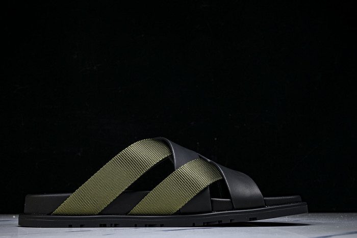 He*mes Slide CU526-2194