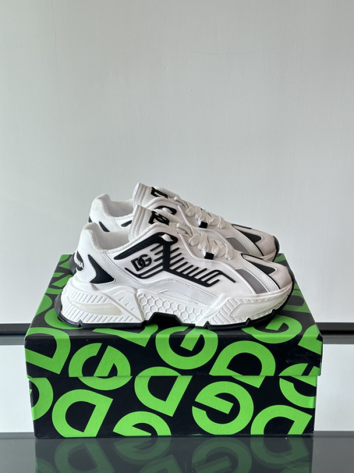 D.G. Sneakers DG210-196