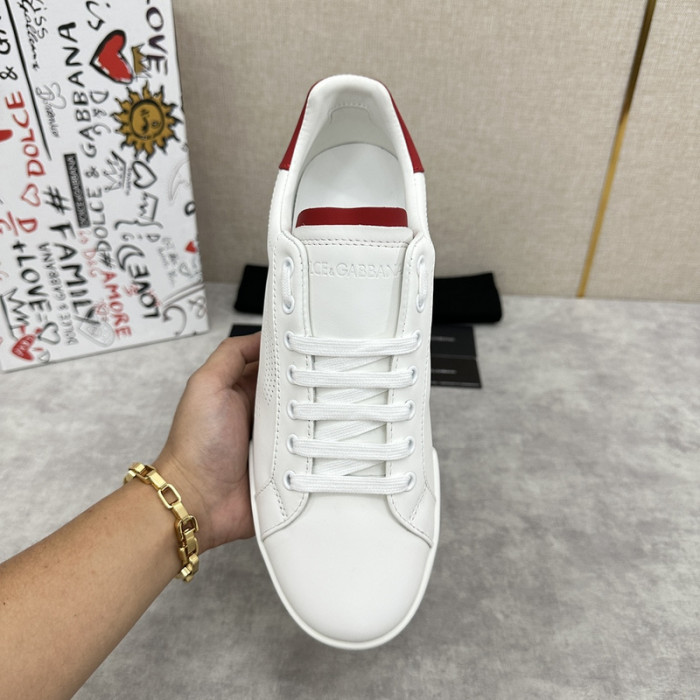 D.G. Sneakers DG210-221