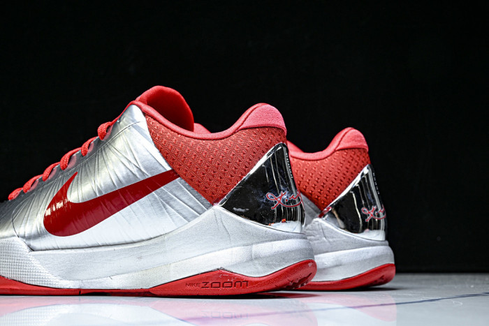 Caitlin Clark x Nike Zoom Kobe 5 Protro Rookie of the Year IV2712-001