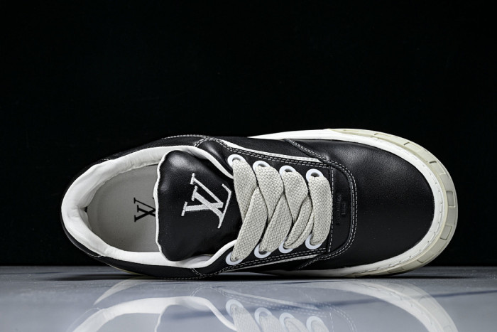 1V SHOES 1VS46